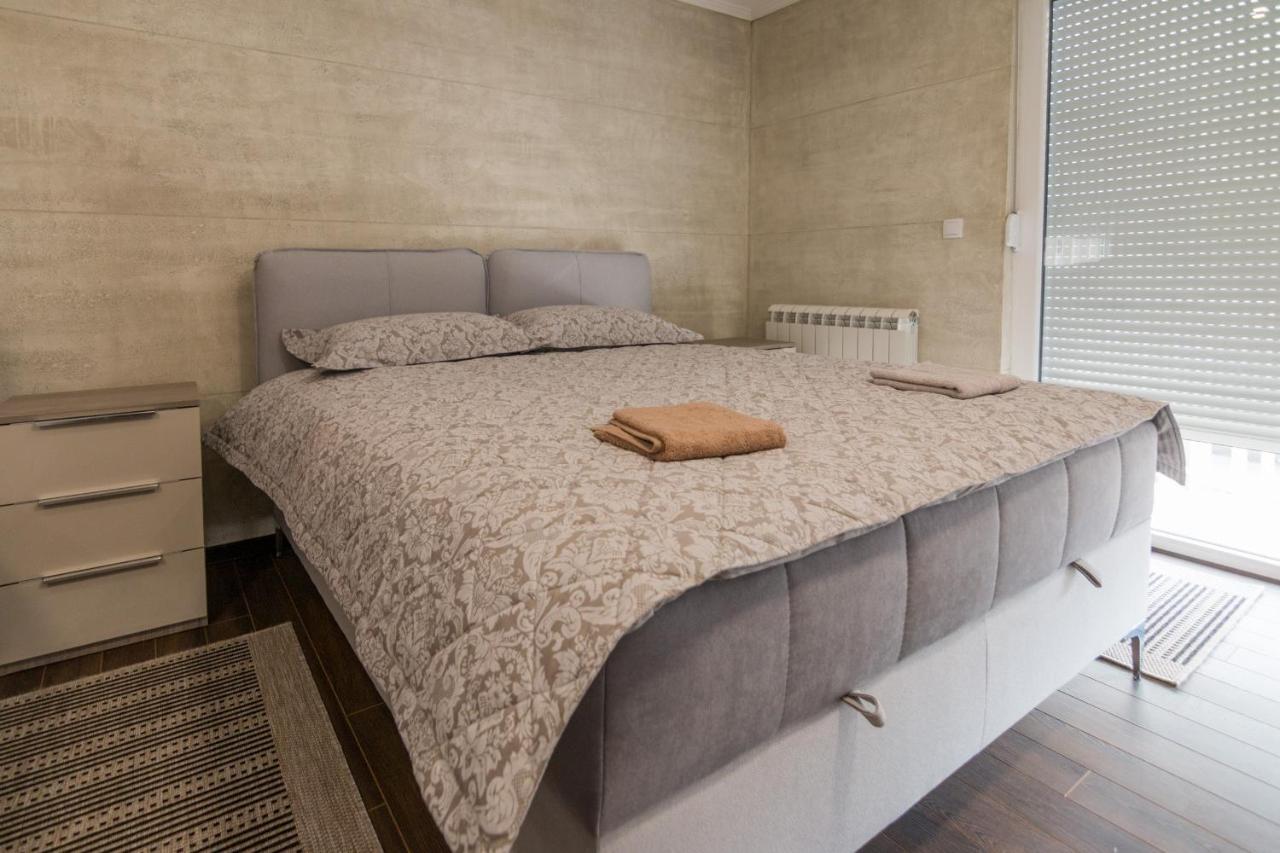 Apartment Lili Bajina Basta Exteriör bild